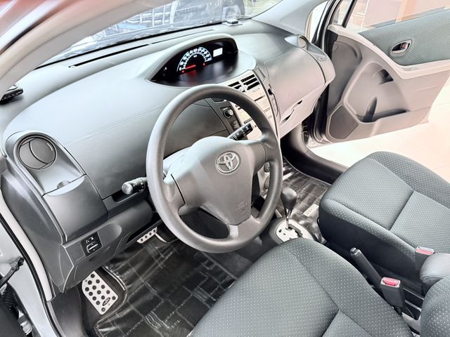 YARIS 1.5  第8張相片