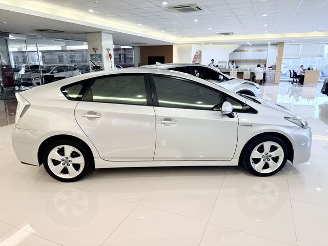 PRIUS 1.8  第4張相片