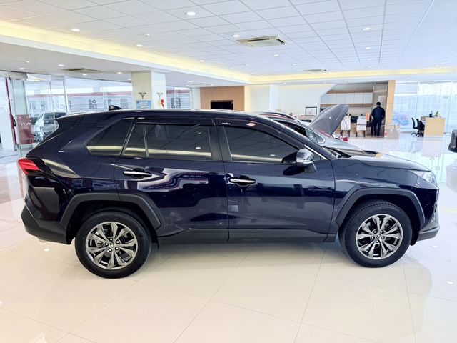 RAV4 2.0  第4張相片