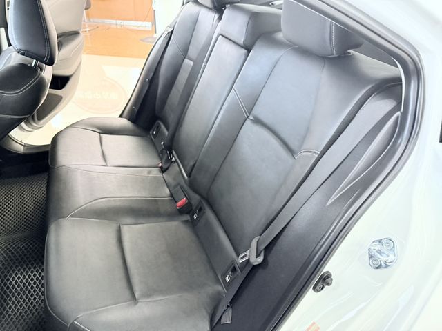 ALTIS 1.8  第9張相片