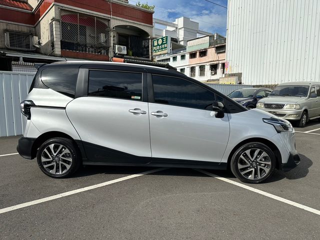 SIENTA 1.8  第4張相片