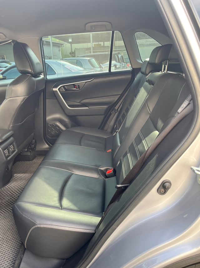 RAV4 2.0  第9張相片