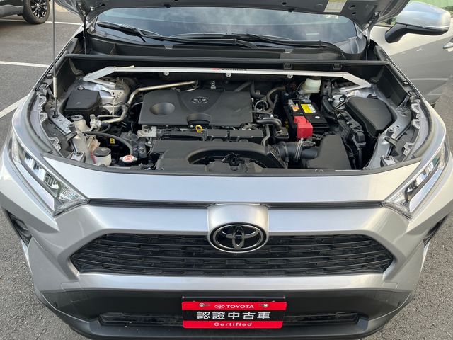 RAV4 2.0  第10張相片