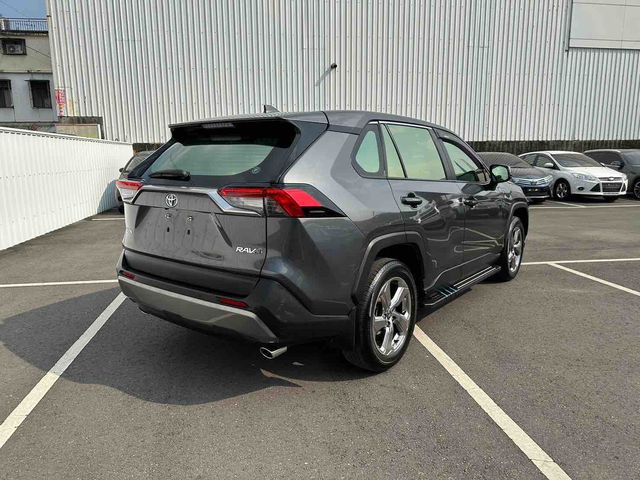 RAV4 2.0  第5張相片