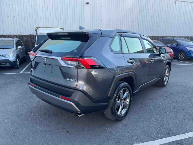RAV4 2.0  第5張相片