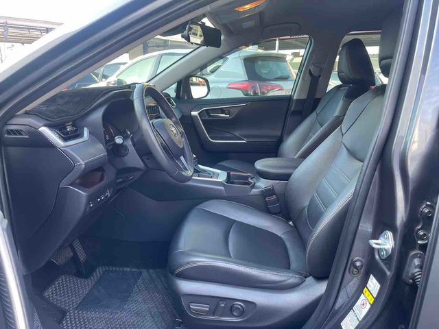 RAV4 2.0  第8張相片