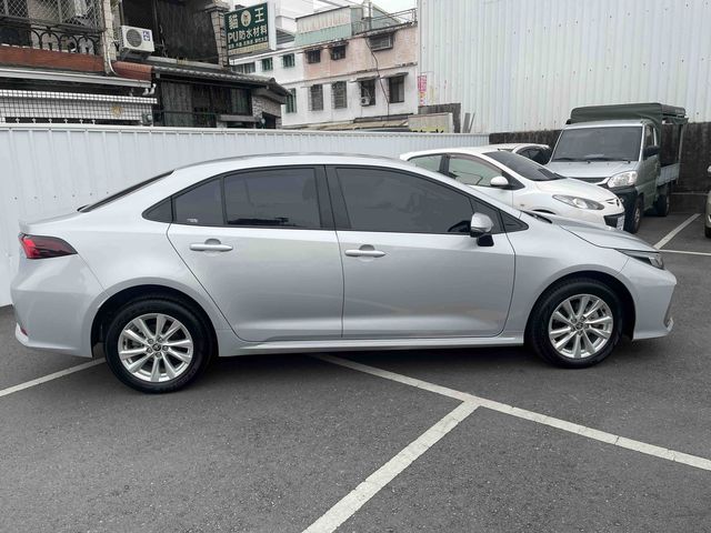 ALTIS 1.8  第4張相片