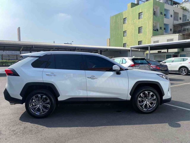RAV4 2.0  第4張相片