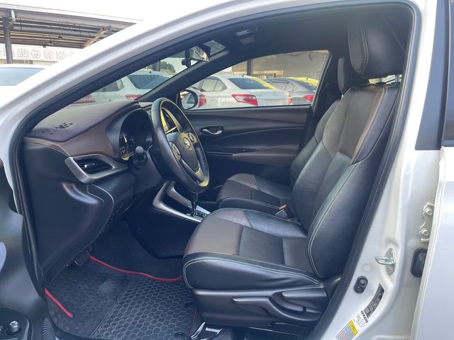 YARIS 1.5  第8張相片