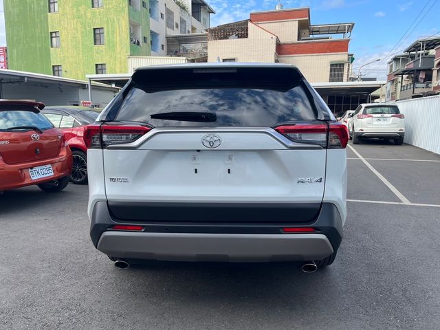 RAV4 2.0  第6張相片