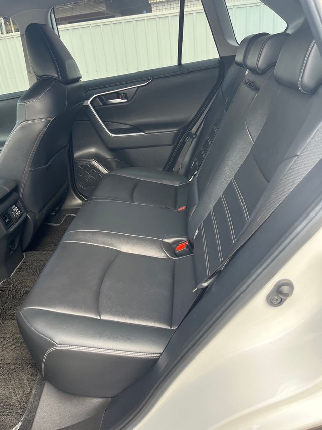 RAV4 2.0  第9張相片