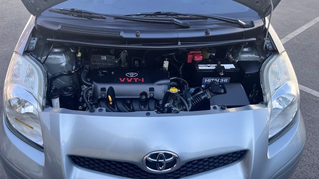 YARIS 1.5  第10張相片