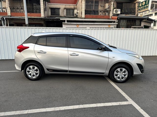 YARIS 1.5  第4張相片