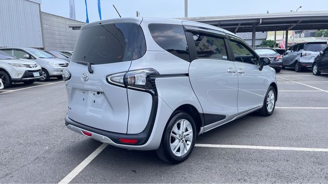 SIENTA 1.8  第5張相片