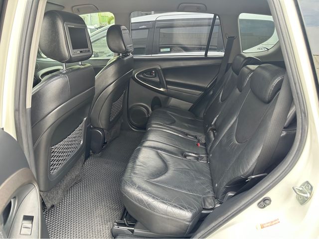 RAV4 2.4 2WD  第9張相片
