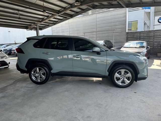 RAV4 2.0  第4張相片