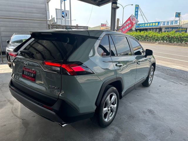 RAV4 2.0  第5張相片