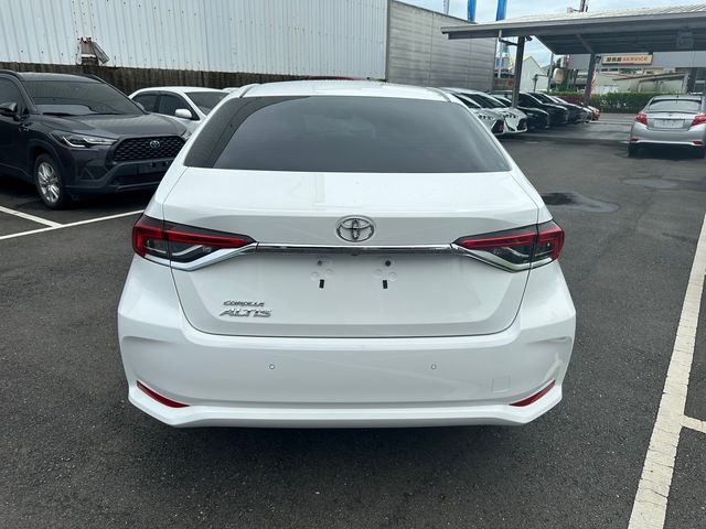 ALTIS 1.8  第6張相片