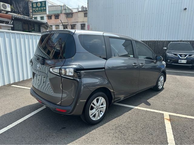 SIENTA 1.8  第5張相片