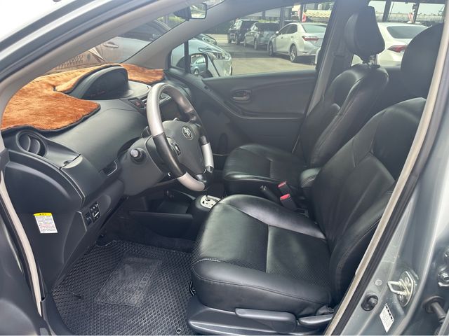YARIS 1.5  第8張相片