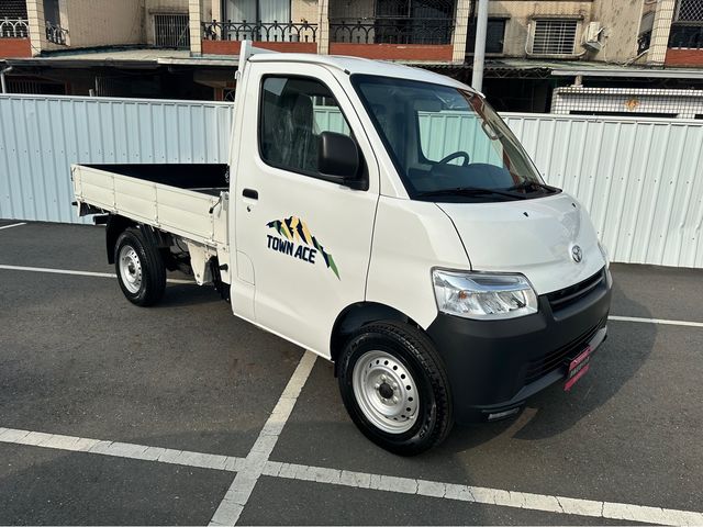 TOWN ACE 1.5  第3張相片