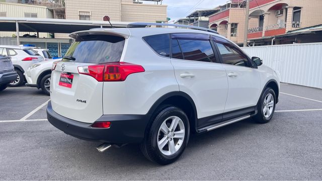 RAV4 2.5  第5張相片