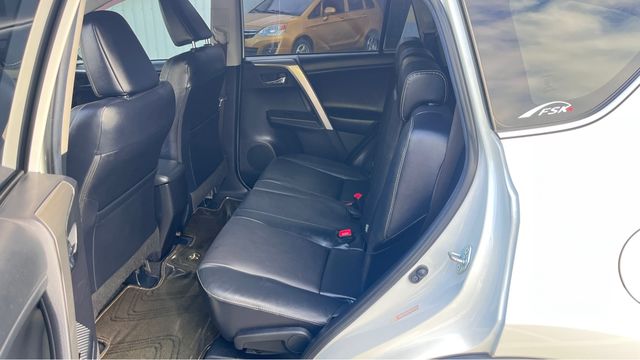 RAV4 2.5  第8張相片