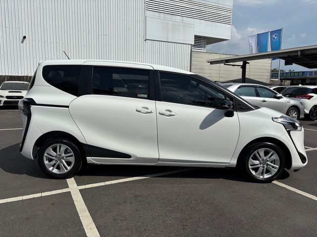 SIENTA 1.8  第4張相片