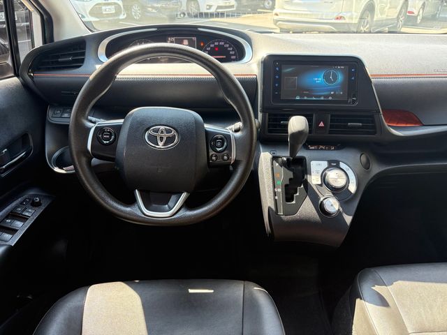 SIENTA 1.8  第7張相片