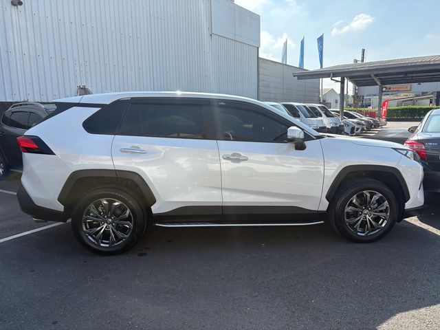 RAV4 2.0  第4張相片