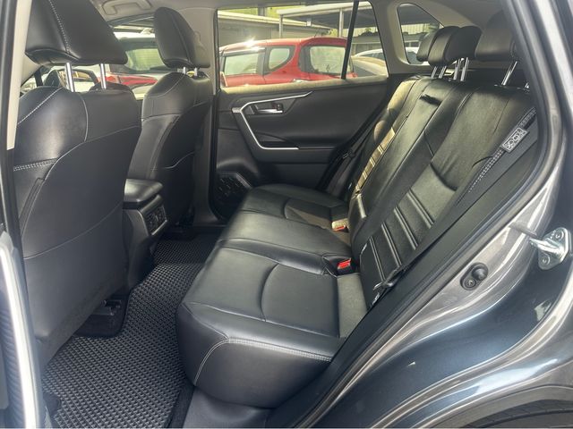 RAV4 2.0  第9張相片
