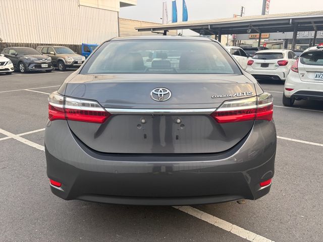 ALTIS 1.8  第6張相片