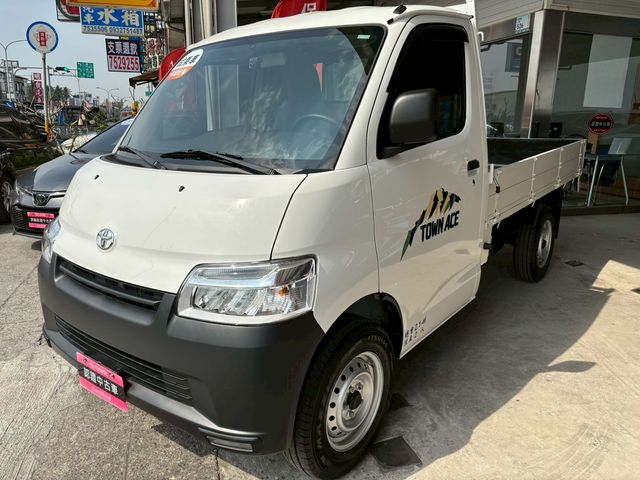 TOWN ACE 1.5  第1張相片