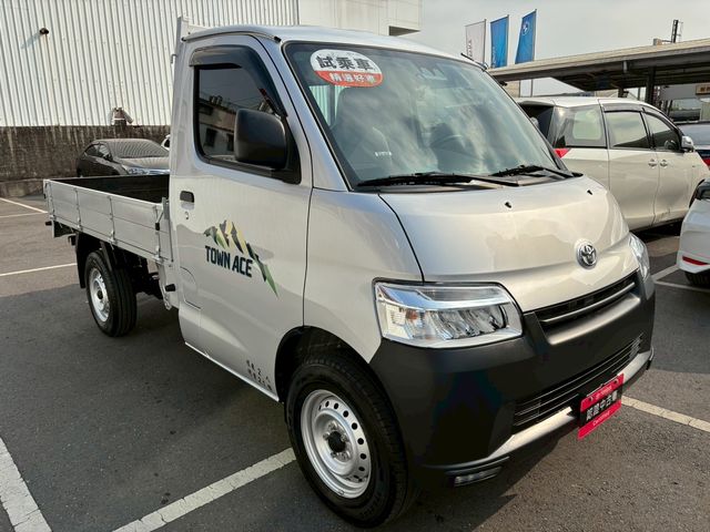 TOWN ACE 1.5  第3張相片