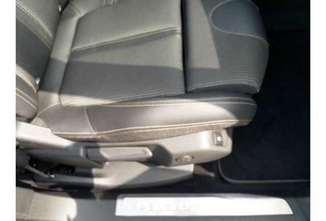 Peugeot 3008  第18張相片