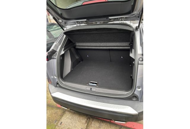 Peugeot 2008  第9張相片