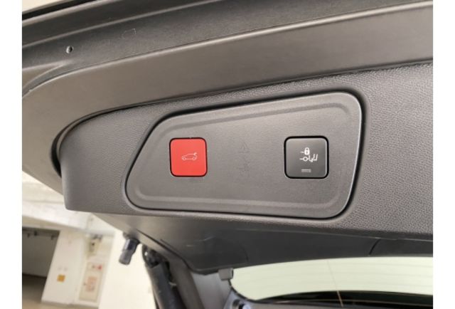 Peugeot 3008  第18張相片