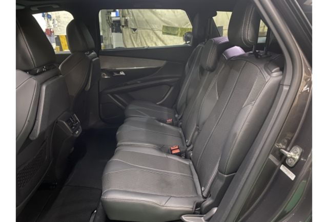 Peugeot 5008  第15張相片