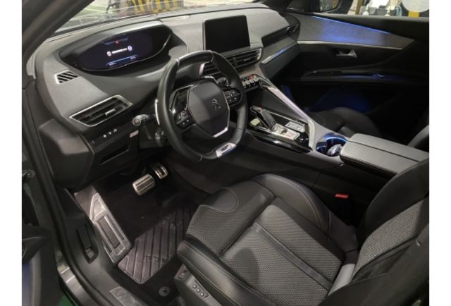 Peugeot 5008  第18張相片