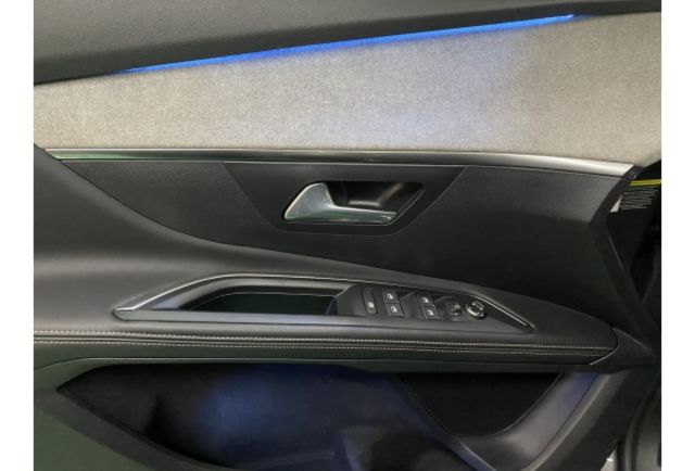 Peugeot 5008  第20張相片