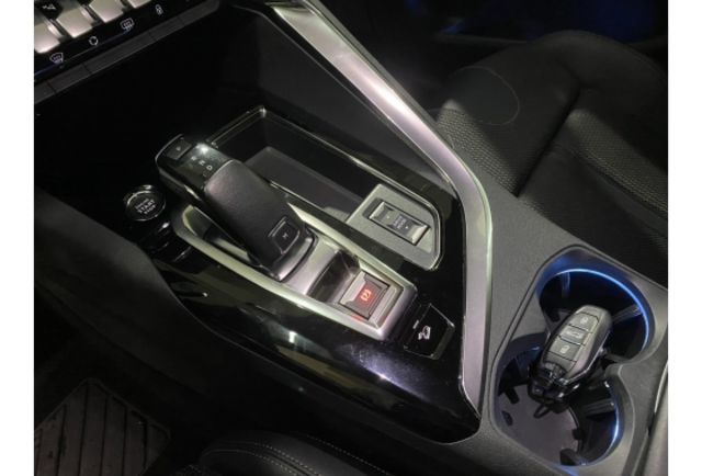 Peugeot 5008  第21張相片