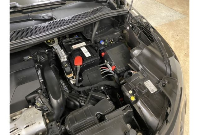 Peugeot 5008  第8張相片