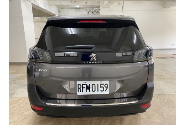 Peugeot 5008  第10張相片