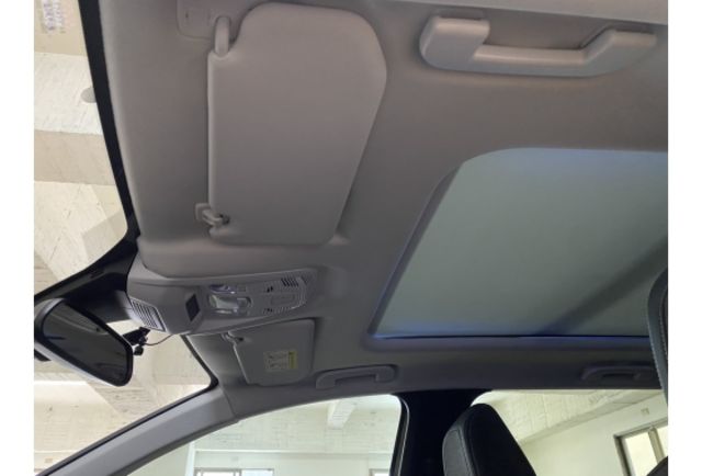 Peugeot 5008  第21張相片