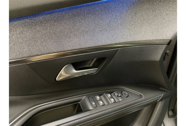 Peugeot 5008  第22張相片
