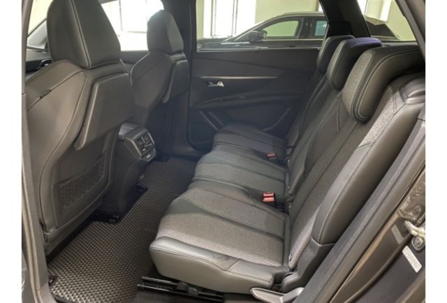 Peugeot 5008  第30張相片