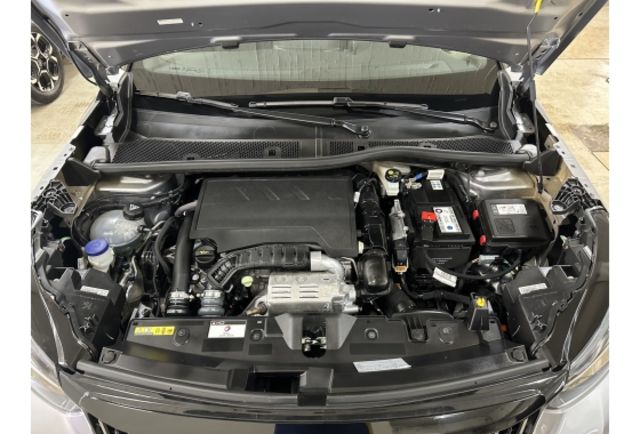 Peugeot 2008  第13張相片