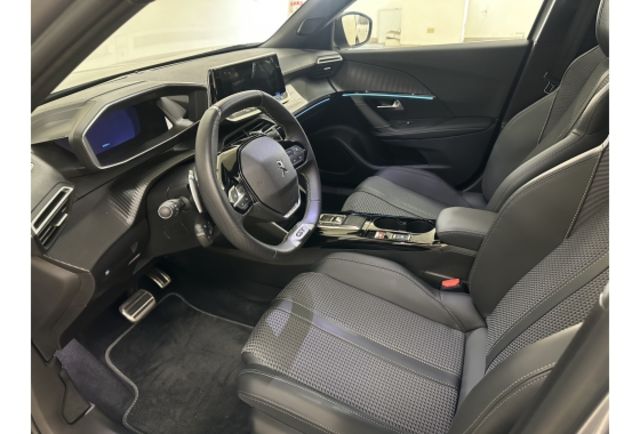 Peugeot 2008  第18張相片