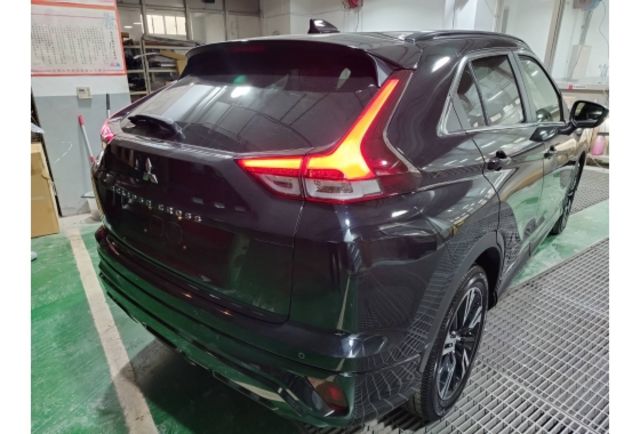 Mitsubishi Eclipse Cross  第6張相片