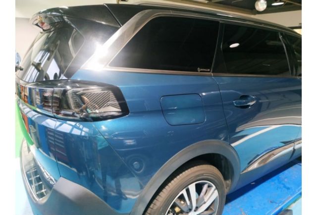 Peugeot 5008  第7張相片